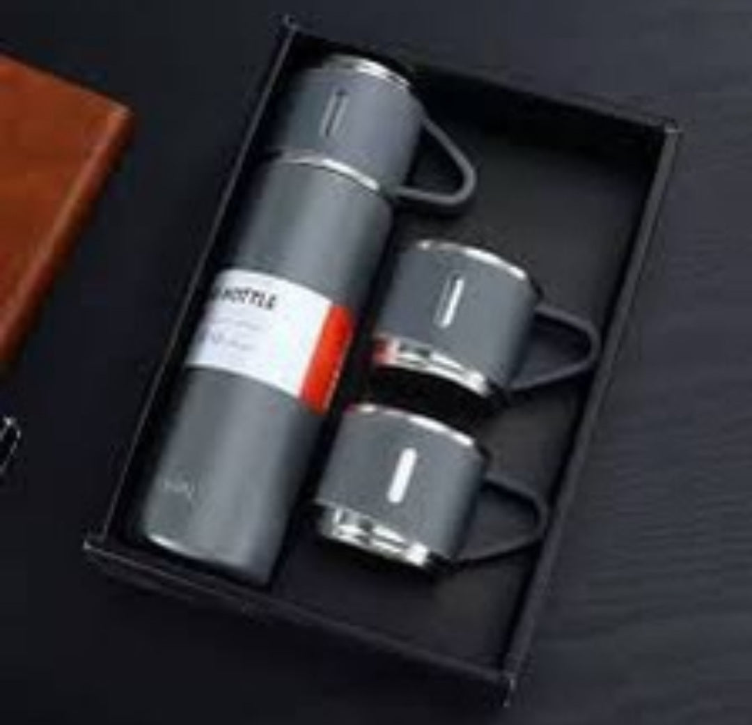 500ml Stainless Steel Vacuum Insulated Thermos Flask With 3 Cups Set.